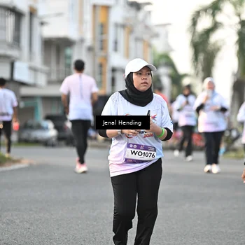 Runner Photo 7704769