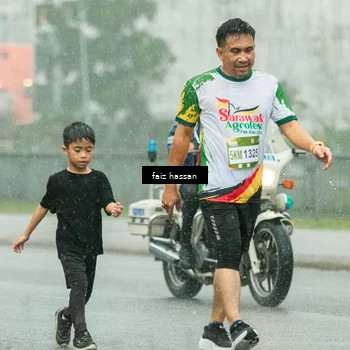 Runner Photo 7704770