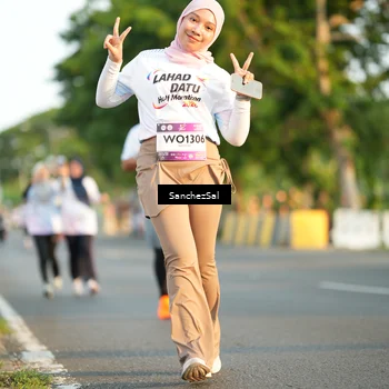 Runner Photo 7704771