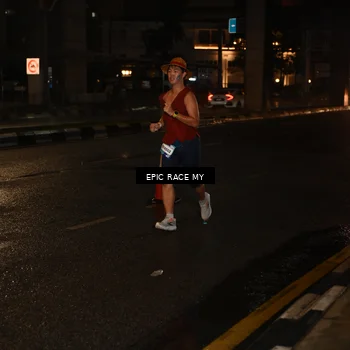 Runner Photo 7704776