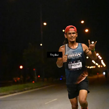 Runner Photo 7704779