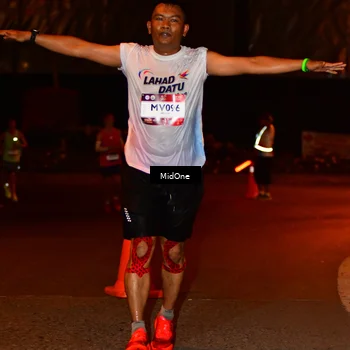 Runner Photo 7704792