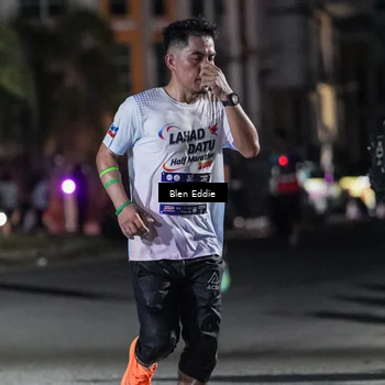 Runner Photo 7704793