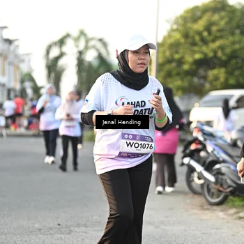 Runner Photo 7704798