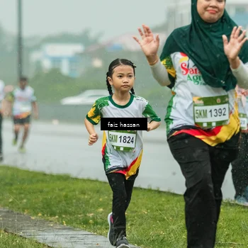Runner Photo 7704800