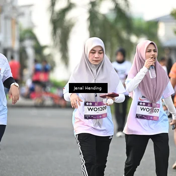 Runner Photo 7704810