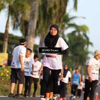 Runner Photo 7704819