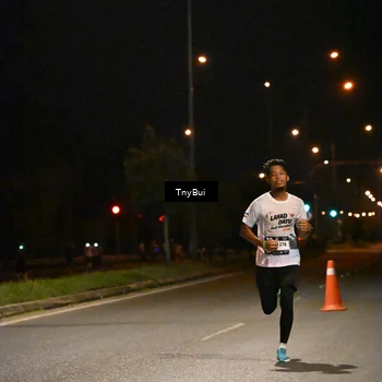 Runner Photo 7704824