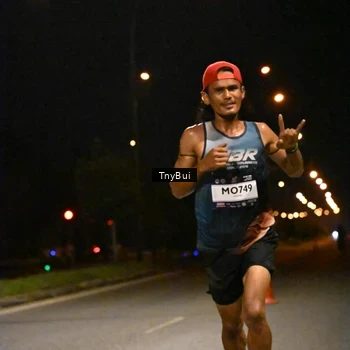 Runner Photo 7704827