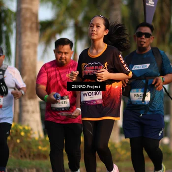 Runner Photo 7704842