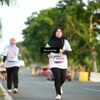 Runner Photo 7704844
