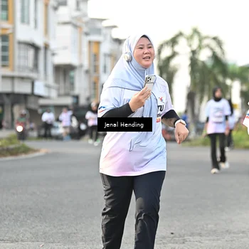 Runner Photo 7704846
