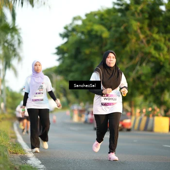 Runner Photo 7704848