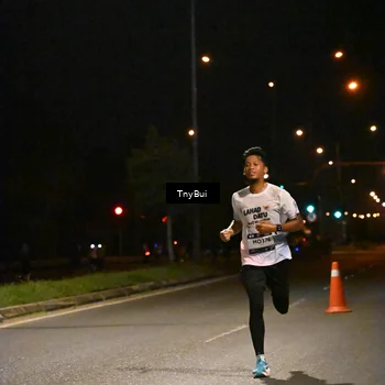 Runner Photo 7704857