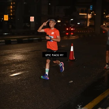 Runner Photo 7704867