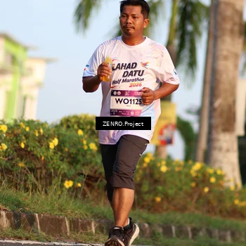 Runner Photo 7704869