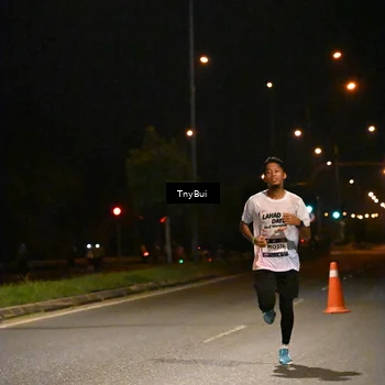 Runner Photo 7704872