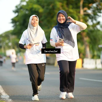 Runner Photo 7704878