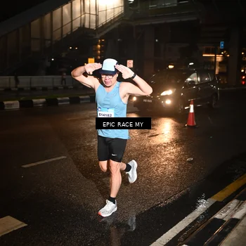 Runner Photo 7704881