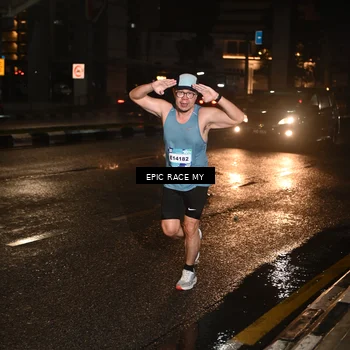 Runner Photo 7704887