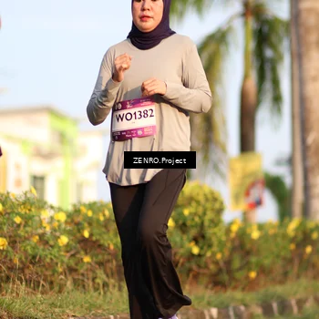 Runner Photo 7704888