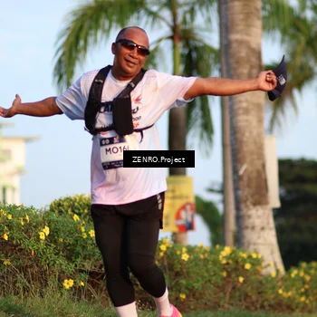 Runner Photo 7704904