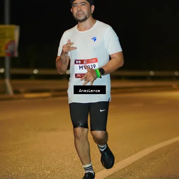 Runner Photo 7704912