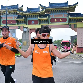 Runner Photo 7704923