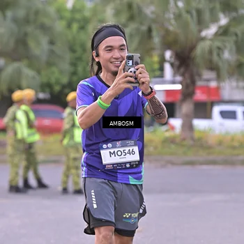 Runner Photo 7704931