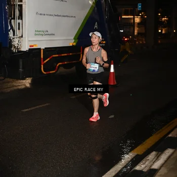 Runner Photo 7704932