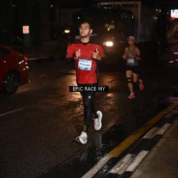 Runner Photo 7704935