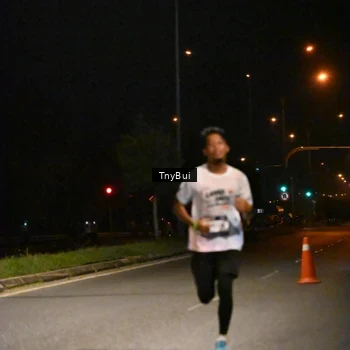 Runner Photo 7704937