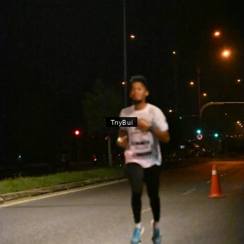 Runner Photo 7704940