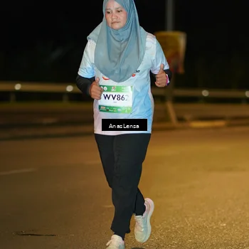 Runner Photo 7704973