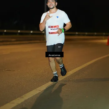 Runner Photo 7704977