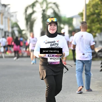 Runner Photo 7704980