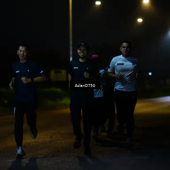 Runner Photo 7704983