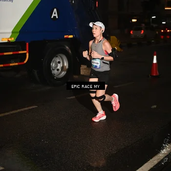 Runner Photo 7704985