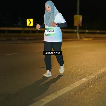 Runner Photo 7704989