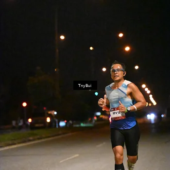 Runner Photo 7704990