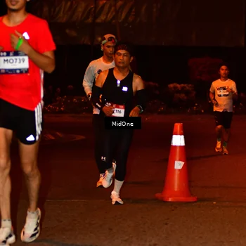 Runner Photo 7704993