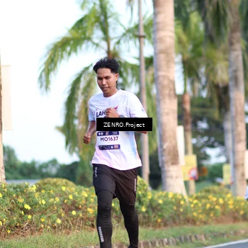 Runner Photo 7704999
