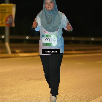 Runner Photo 7705002