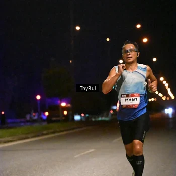 Runner Photo 7705010