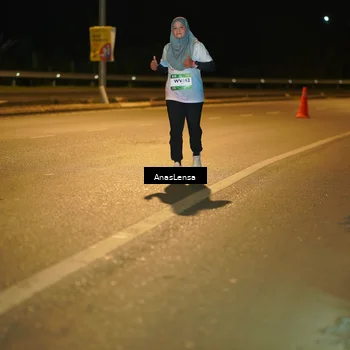 Runner Photo 7705014
