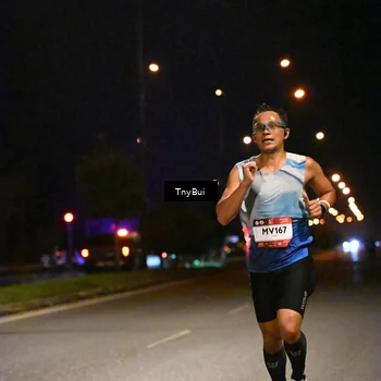 Runner Photo 7705038