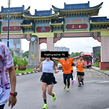 Runner Photo 7705039