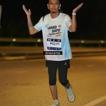 Runner Photo 7705041