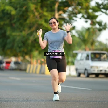 Runner Photo 7705045