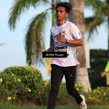 Runner Photo 7705063